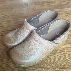 Dansko Professional Clogs WIDE Nearly New